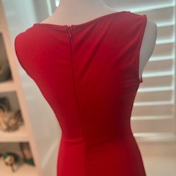 ❤️ Red Tiered Ruffle Mermaid Gown – Statement Formal Dress ❤️ - Picture 3 of 5